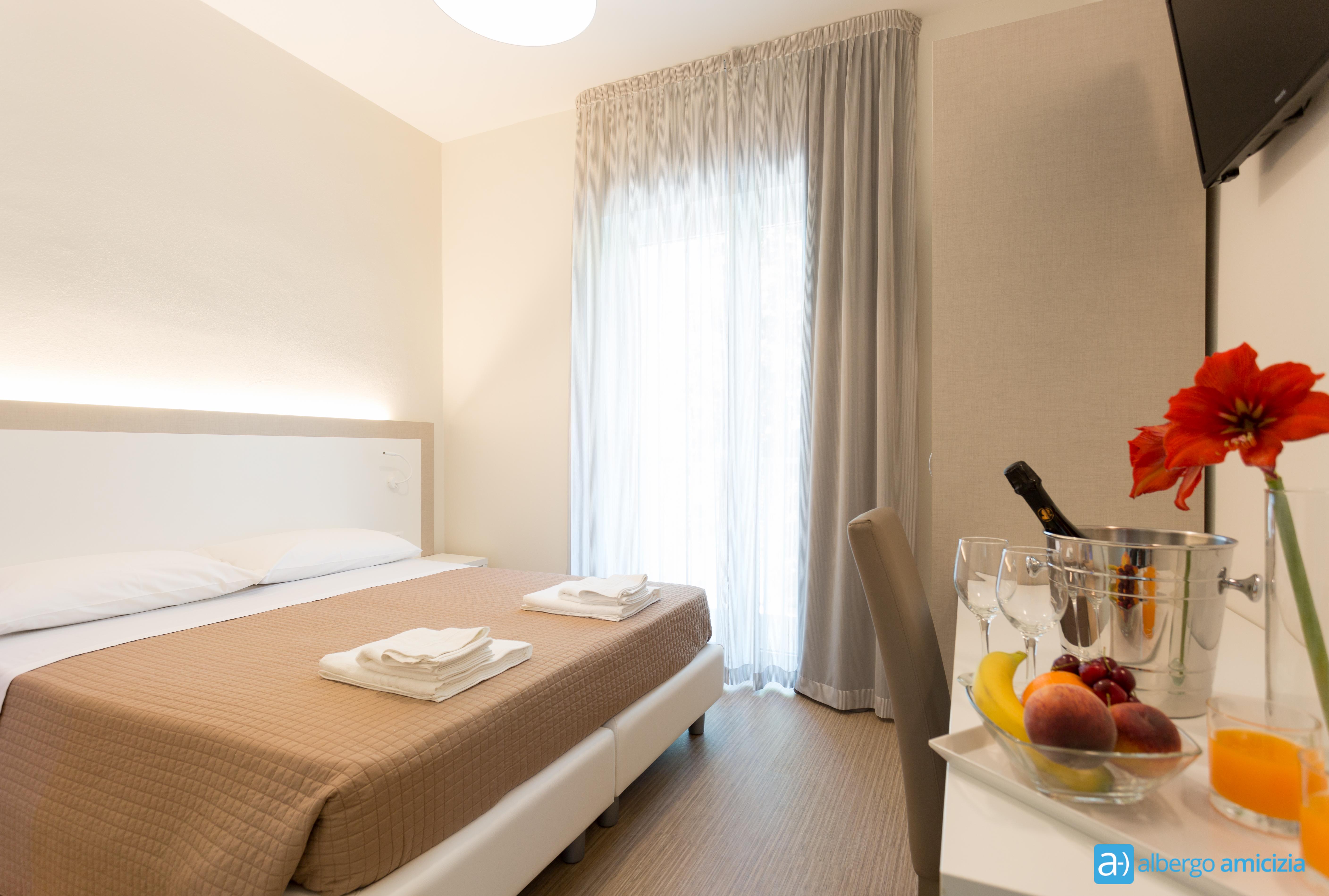 Hotel Amicizia Rimini Esterno foto