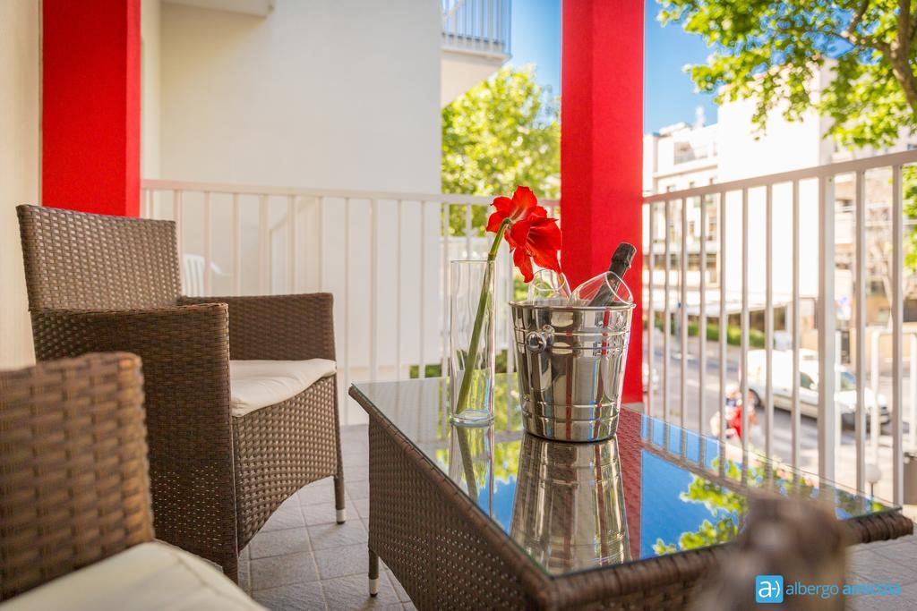 Hotel Amicizia Rimini Esterno foto